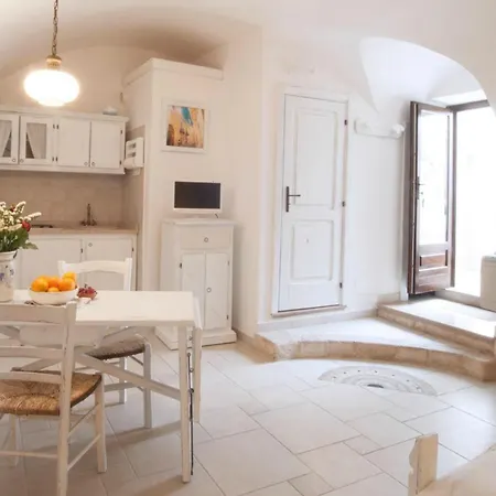 Aparthotel Diffuso Sotto Le Cummerse 3*
