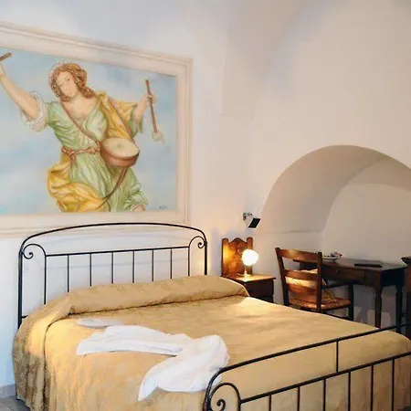 Diffuso Sotto Le Cummerse Locorotondo