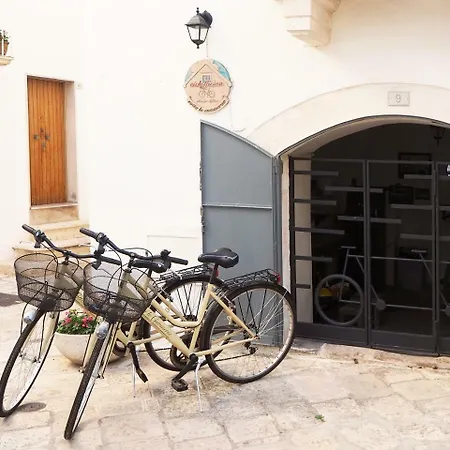 Diffuso Sotto Le Cummerse Локоротондо